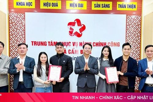 Chính quyền xã gửi thư chúc mừng công dân đăng ký kết hôn