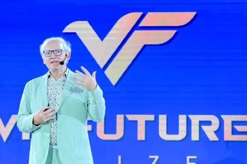 Giáo sư Toby Walsh cảnh báo về nguy cơ bị 'đô hộ số' trong thời đại AI