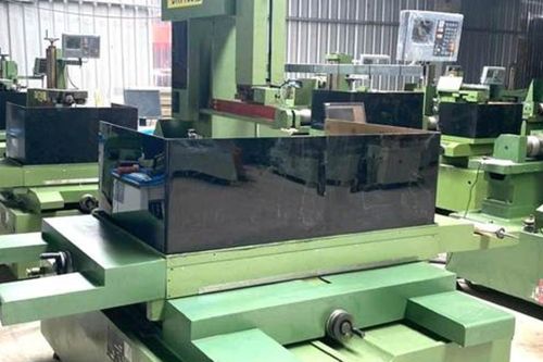Hải quan phát hiện 2 doanh nghiệp nhập khẩu 373 máy móc cũ bán trục lợi