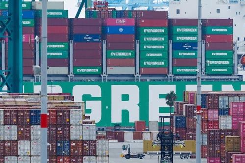 Kinh tế toàn cầu 2025 - 2026: Trụ vững giữa biến động