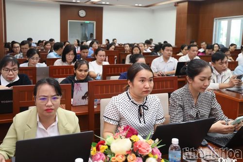 Tập huấn chấm điểm đánh giá kết quả lập, thu nộp hồ sơ vào lưu trữ