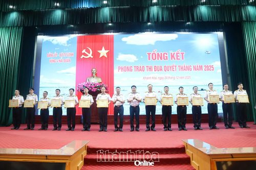 Vùng 4 Hải quân tổ chức Hội nghị quân chính năm 2025