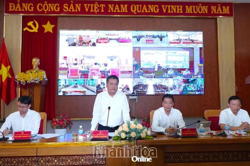 UBND tỉnh Khánh Hòa họp thường kỳ tháng 12