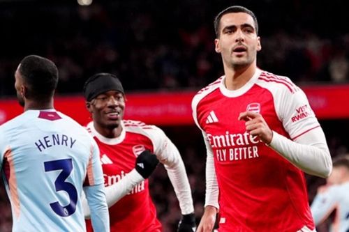 Mikel Merino: Giải pháp 'số 9' bất đắc dĩ hoàn hảo của Arsenal