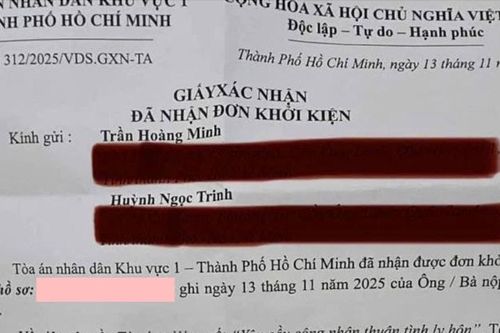 Ca sĩ Bình Tinh và chồng Nhật Minh ly hôn sau 20 năm gắn bó