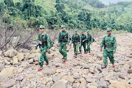 Đường biên xanh