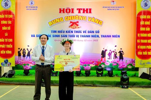 Sôi nổi hội thi 'Rung chuông vàng' tìm hiểu kiến thức dân số và sức khỏe sinh sản tuổi vị thành niên