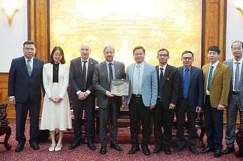 Giao lưu, phát triển bản sắc văn hóa Huế với Cộng hòa Pháp