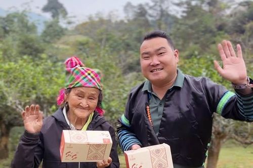 Thạc sĩ kinh tế đưa chè shan tuyết lên sàn số