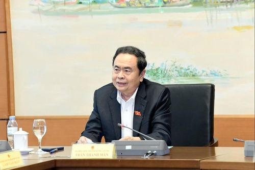 Chủ tịch Quốc hội: 'Nhà đầu tư nào vào Việt Nam cũng hỏi có đủ điện sản xuất hay không?'