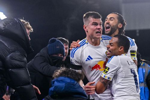 Chelsea nhận thất bại gây sốc trước Leeds United