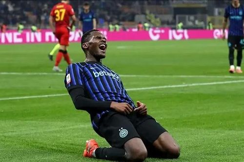 Napoli và Inter Milan giành quyền vào tứ kết Coppa Italia