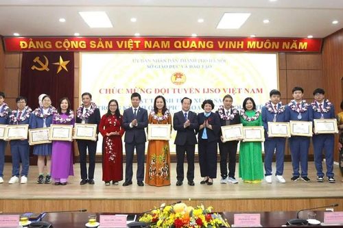 Việt Nam xếp thứ 6 kỳ thi Olympic Khoa học trẻ quốc tế