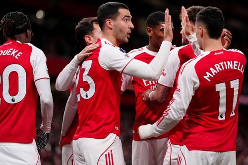 Arsenal khẳng định vị thế ứng viên vô địch Premier League