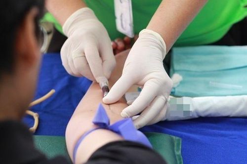 Thấy mệt mỏi, người đàn ông đi khám phát hiện ung thư: Bác sĩ cảnh báo triệu chứng nhiều người đang bỏ qua
