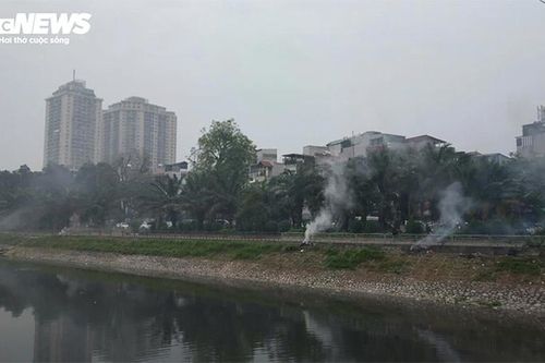 Vừa kêu ca không khí Hà Nội ô nhiễm vừa thản nhiên đốt rác, đốt vàng mã