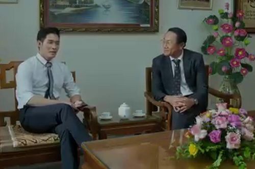 Ông Phi xin việc khắp nơi nhưng đều bị từ chối, bà Ánh buồn rầu vì con trai làm ăn thua lỗ