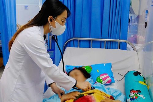 Cảnh báo xu hướng tự điều trị bệnh khiến nhiều người nguy kịch