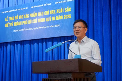 TP.HCM khen thưởng 70 tác phẩm báo chí xuất sắc viết về thành phố