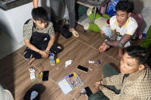 Bắt quả tang 'con nghiện' liên hoan