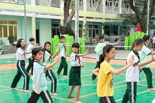 Giáo dục toàn diện thông qua hoạt động thể chất
