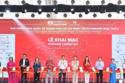 Khai mạc Giải Marathon Quốc tế TP HCM Techcombank mùa 8