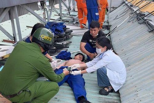 Thanh niên thoát chết gang tấc nhờ công an nhanh tay cắt nguồn điện