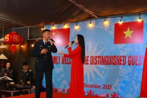 Chùm ảnh loạt hoạt động giao lưu của Hải quân Việt Nam tại Trung Quốc