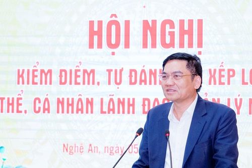 Phó Bí thư Thường trực Tỉnh ủy, Chủ tịch HĐND tỉnh dự kiểm điểm tập thể lãnh đạo Trường Chính trị tỉnh