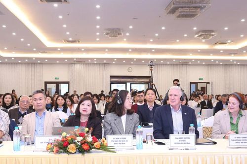 Hơn 500 đại biểu bàn cách phát triển giáo dục trong kỷ nguyên vươn mình
