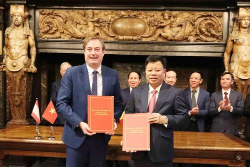 Kết nối trung tâm cảng biển của Việt Nam và Bỉ