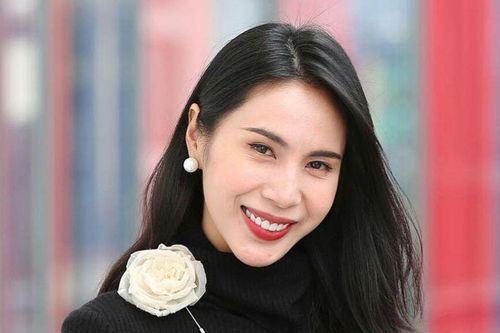 Xe sang 10 tỷ của Thủy Tiên được chồng tặng