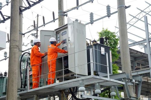 Đội QLĐL khu vực Hoằng Hóa hoàn thiện hệ thống đo đếm và chỉnh trang lưới điện dịp cuối năm 2025