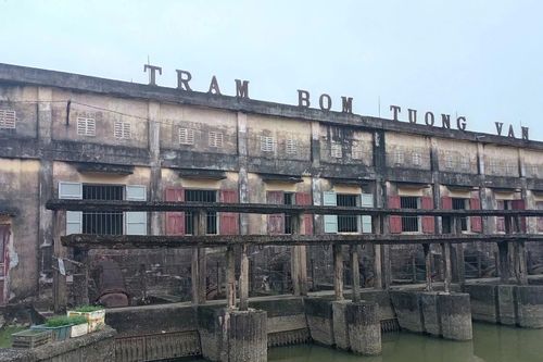 Hệ thống công trình thủy lợi xuống cấp - sản xuất nông nghiệp 'gặp khó'