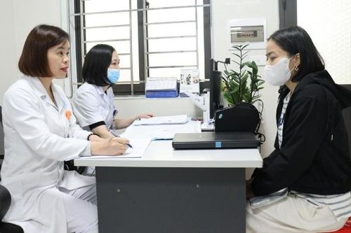 Gia tăng vô sinh, hiếm muộn ở người trẻ: Báo động từ lối sống hiện đại