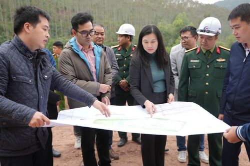 Kiểm tra tình hình thực hiện các dự án Trường Phổ thông nội trú liên cấp