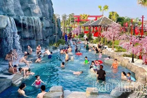 Đánh thức 'mỏ vàng' ven sông Đà