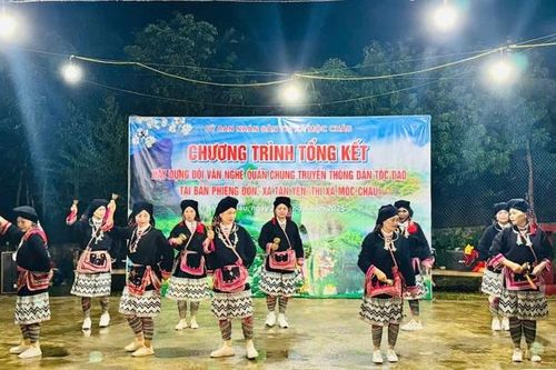 Phát huy vai trò của thiết chế văn hóa cơ sở
