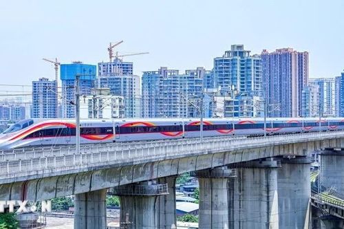 Trung Quốc đưa vào sử dụng tuyến đường sắt cao tốc đến biên giới Việt Nam