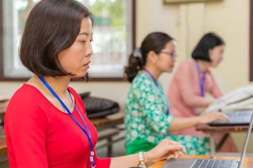 Đề xuất chuẩn nghề nghiệp riêng cho giáo viên giáo dục thường xuyên