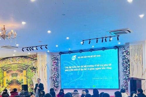 Tập huấn nâng cao năng lực hỗ trợ phụ nữ phát triển kinh tế tập thể và giảm nghèo bền vững