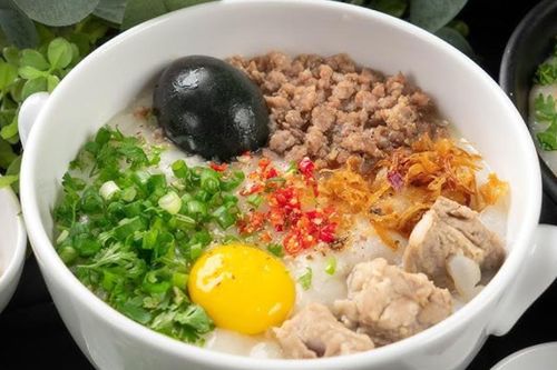 Cách nấu cháo sườn thơm ngon, nóng hổi trong ngày lạnh
