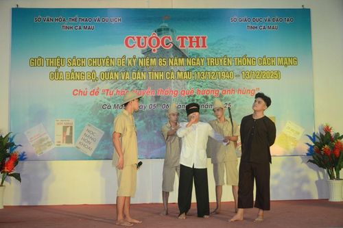 'Tự hào truyền thống quê hương anh hùng'