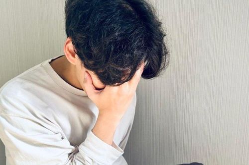 Khi đàn ông rơi vào 'khủng hoảng nam tính'