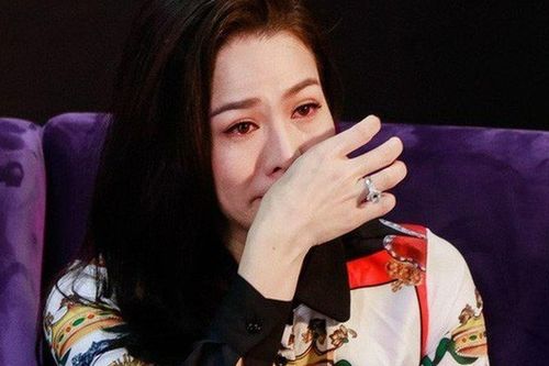 Thực hư chuyện nữ ca sĩ Nhật Kim Anh bị bắt, bỏ trốn?