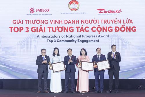 Vinh danh những 'Người truyền lửa' bền bỉ gieo điều tử tế cho cộng đồng