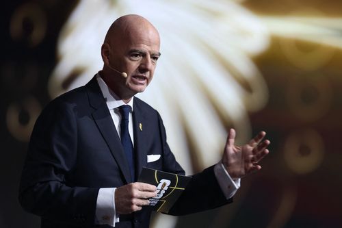 Chủ tịch FIFA gây sốc tại lễ bốc thăm World Cup 2026