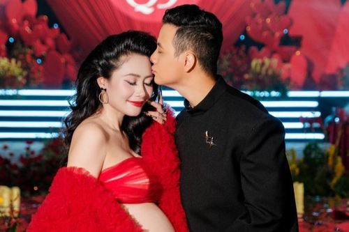 Thanh Hiền sinh con trai