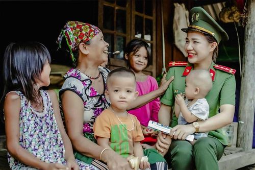 Điểm tựa nhân ái cho phụ nữ và trẻ em khó khăn