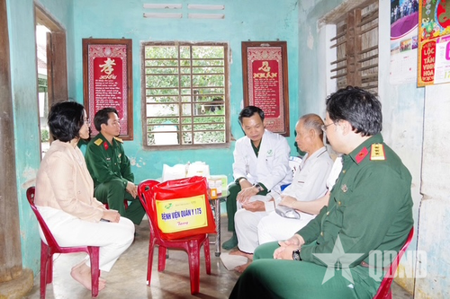 Bệnh viện Quân y 175 khám bệnh cho nhân dân xã Hòa Mỹ (Đắk Lắk)